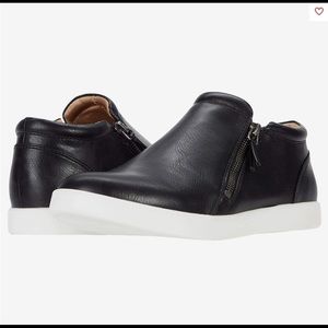 Women’s Life Stride Eden Sneaker, size 7.5